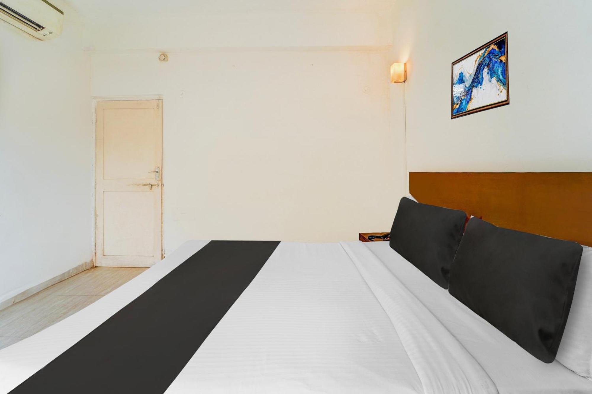 Super Townhouse Calangute - Baga Circle Formerly Park Avenue Exterior photo